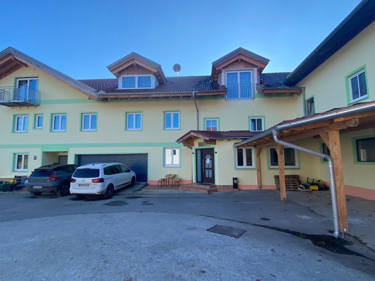 Am Weberhof Nur 20 Autominuten Von München *